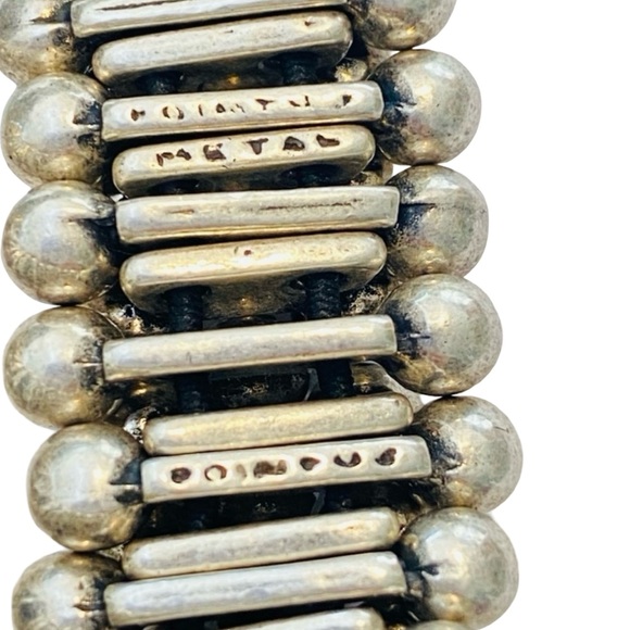 Vintage Signed Metal Pointu’s of Paris Silver Metal Stretch Bracelet - Picture 6 of 6